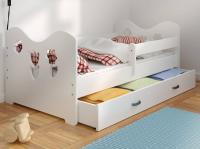 Bērnu gulta Miki B2 ar stelāžu Guļamvietas platums: 85 cm, Guļamvietas garums: 160 cm, Platums: 80 cm, Garums: 164 cm, Augstums: 65 cm, Ar veļas kasti: 1, Guļamvietu skaits: 1, Korpusa krāsa: balts, Elementu krāsa: Balts, Izgatavošanas materiāls: dabīgs koks + MDF